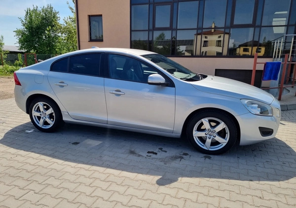 Volvo S60 cena 32900 przebieg: 294000, rok produkcji 2013 z Augustów małe 172